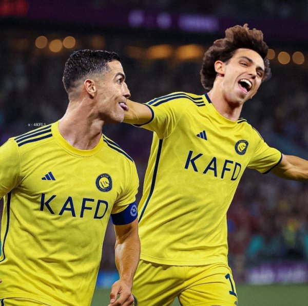 罗总出马！罗马诺：菲利克斯曾格外接近本菲卡 C罗致电劝服他加盟