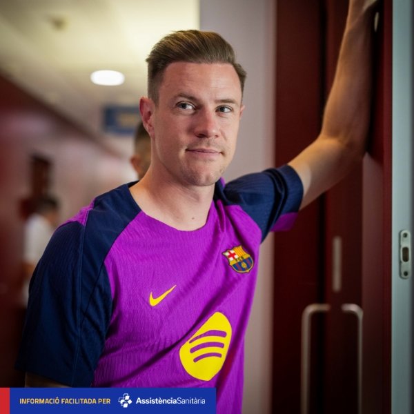 预测将恒久伤缺！巴萨官方：特尔施特根禁受腰部手术告捷