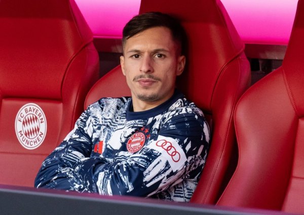 德太空：租出+强制买断！拜仁23岁边锋萨拉戈萨转会塞尔塔达契约