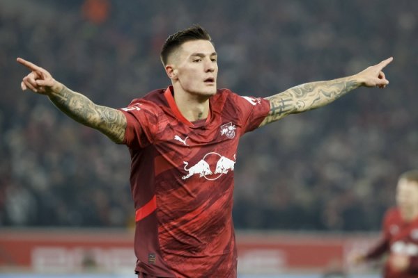 德天外：纽卡和塞斯科的牙东谈办法开商量，莱比锡要价8000万镑