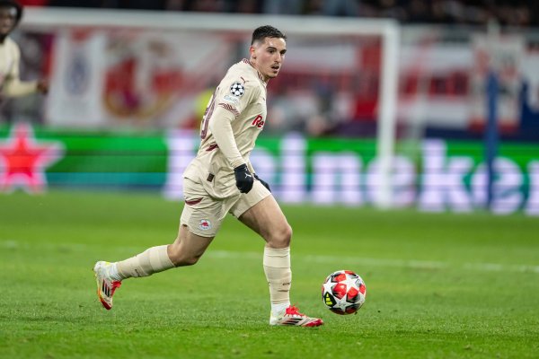 荷媒：格洛赫拒却罗马接管阿贾克斯，技巧本性访佛斯内德范德法特