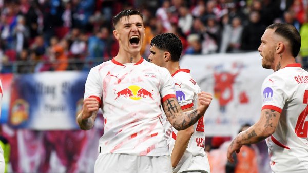 记者：纽卡6550万镑+440万镑报价塞斯科，球员意愿将主导后续发扬