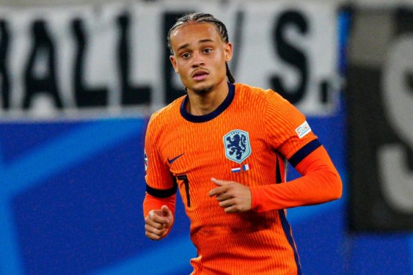 罗马诺：在完成西蒙斯来回前，切尔西将清洗球员行动优先事项