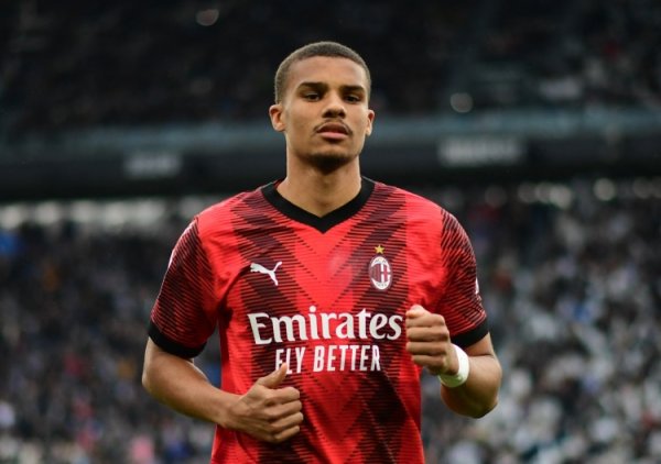 罗马诺：纽卡引进佳夫探求干预终末阶段，可能很快Here we go