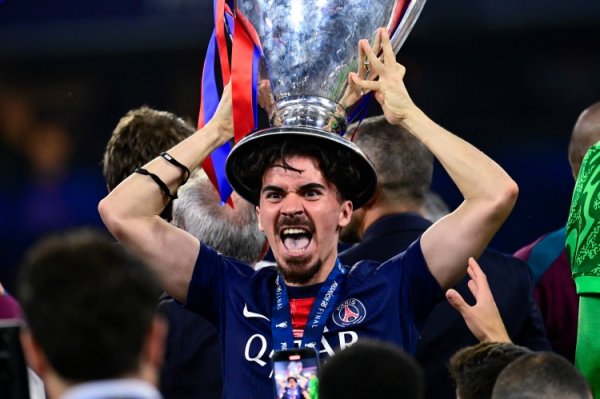 🚨马卡：皇马明夏成心签下维蒂尼亚，届时球员9000万欧可离队