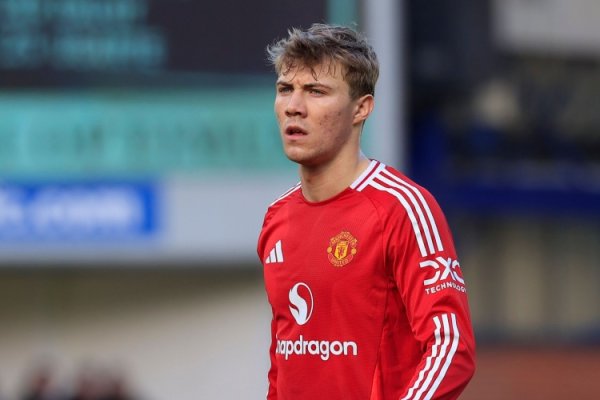 记者：曼联未强行激动霍伊伦离队，米兰领跑球员争夺战