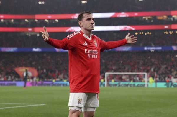 记者：费内巴切向阿克图尔科格鲁报价2050万欧，但已被本菲卡休止