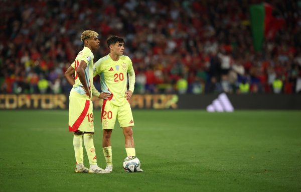 西班牙前国脚:佩德里强于伊涅斯塔 亚马尔若头脑澄澈能成宇宙巨星