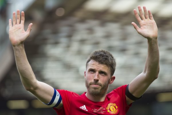 卡里克：曼联的程序是不相似的，那时咱们赢球了弗格森也会不满