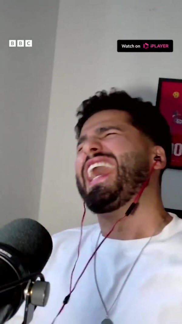 鲁尼：畴昔上了三堂课考驾照就过了，那考官测度是埃弗顿球迷