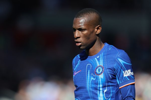 记者：拜仁仍在与切尔西商说念杰克逊租出，有球队试图截胡