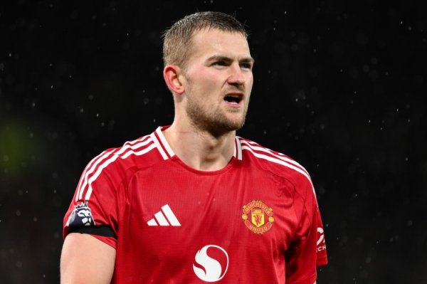 德里赫特：咱们虽然复古阿莫林，主要职守王人在咱们球员身上