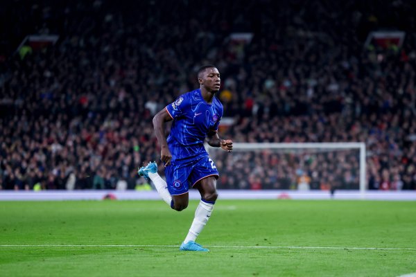 铁闸！凯塞多本场11次取得球权+5次遏制，均为全场最多