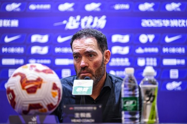 苏亚雷斯：客战云南玉昆策画带分别开，贺一然和玄智健如故归队