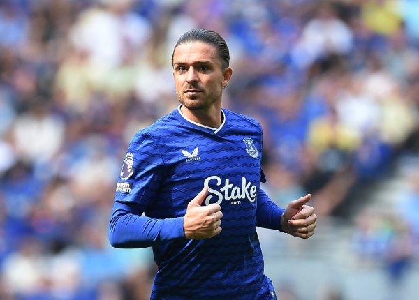 太阳报：格拉利什豪宅遭窃一事因未找到嫌疑东说念主而了案，球员很懊悔