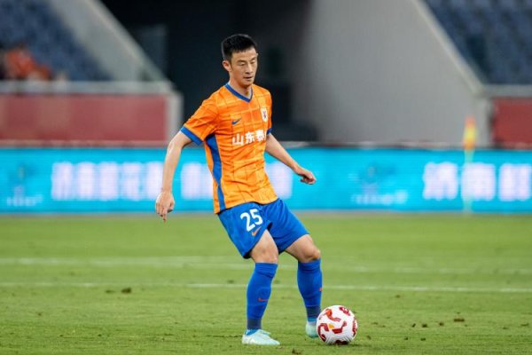 吉林省体育局：亚泰客战蓉城彭欣力可复出，此前被追加停赛5场