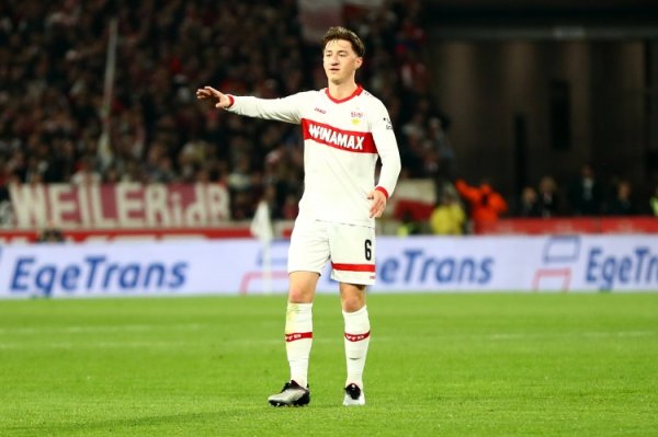 罗马诺：皇马从未和斯蒂勒达个东说念主左券，曼联关窗前也并未追求他