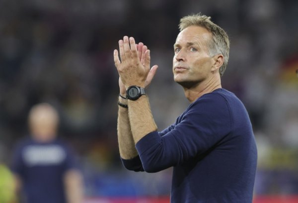 值得期待？药厂新帅尤尔曼德持教丹麦55战33胜 胜率60%创队史记录