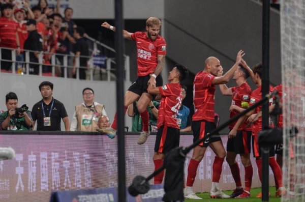 足球报：蓉城9月三连客挑战更大，全主力出战亚泰有计划确保取胜