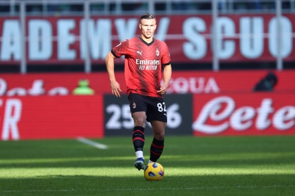 记者：西米奇转会费1800万欧+400万欧浮动，来日接收吉达兼并体检