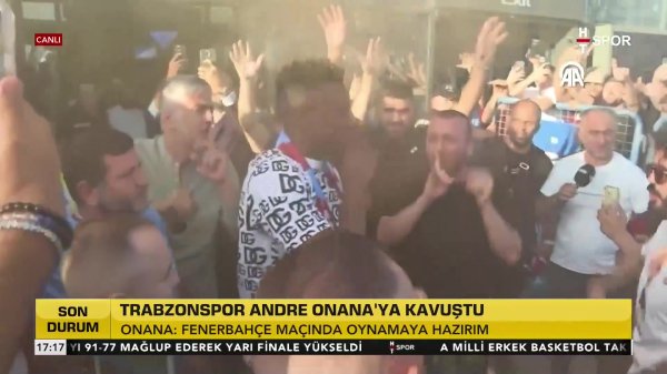 像回家相似😇奥纳纳抵达土耳其受横蛮接待，与现场球迷感情互动