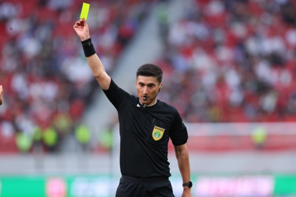 博主：麦麦提江曾发来信息，称对得起我方良心、对得起宇宙球迷