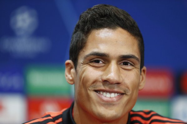 官方：瓦拉内将担任朗斯vs里尔开球嘉宾，前者成立于朗斯青训