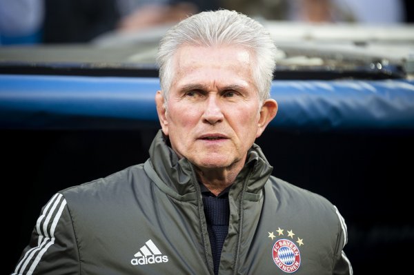 鲁梅尼格：海因克斯为拜仁带来了光辉的建树，咱们对他满怀感恩