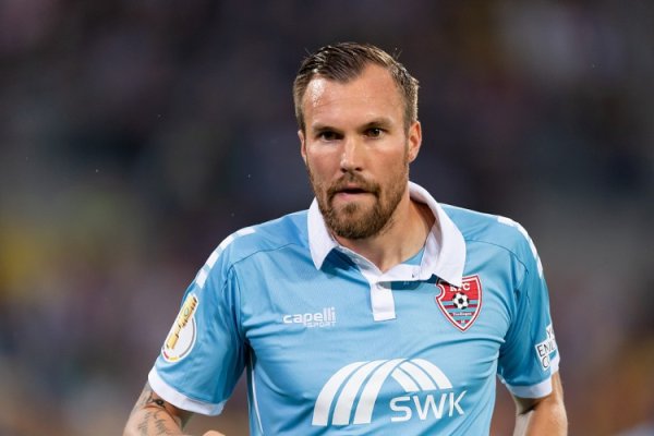 图片报：7轮仅两分，多特据说大十字被德国第六级别联赛球队奉命