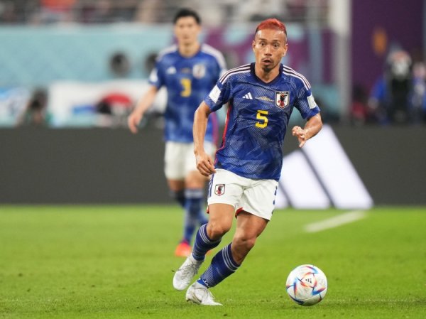 长友佑齐：往时对阵巴西挂牵防不住维尼修斯，此次有信心作念得更好