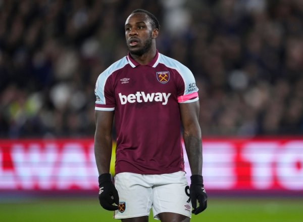 BBC：安东尼奥当今在布伦特福德进行磨练，但不虞味后者与其签约