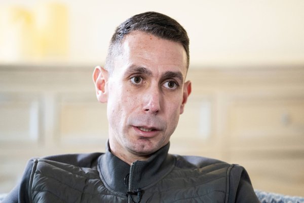 邮报：前英超裁判库特被为止作儿童瞻念视频，本东说念主现身法庭