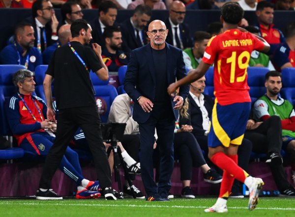 球员优先琢磨俱乐部？德拉富恩特：绝无可能，球员健康永久优先