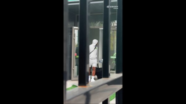 博主：国安今天下昼出征肇庆，踢完新鹏城后在肇庆备战亚冠