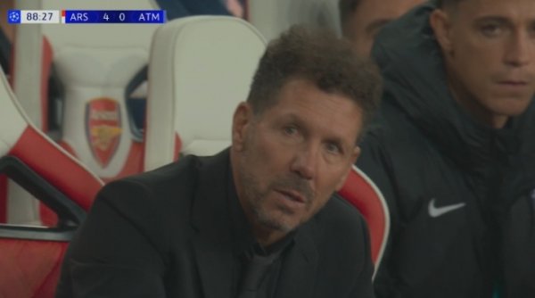 这是要哭了‼️马竞0-4过期阿森纳，西蒙尼眼眶泛红色彩复杂