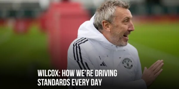 曼联总监：接下来争取四连胜 球队要勤勉进前四抓续挑战欧冠阅历