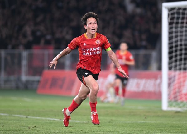 独家对话国脉宜裕：很侥幸担任铁东说念主队长 球员基本功很首要