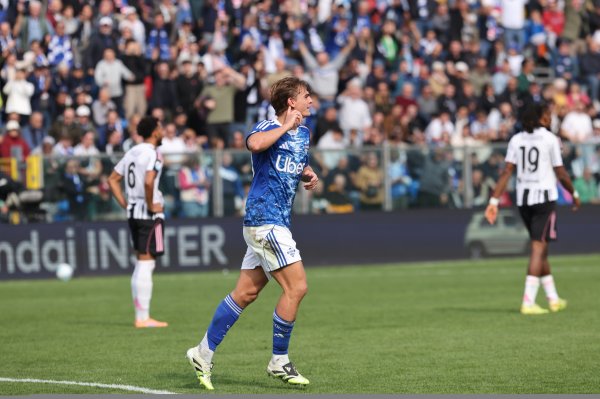 英媒：切尔西也询价了尼科-帕斯，但球员一心只念念回皇马说明我方