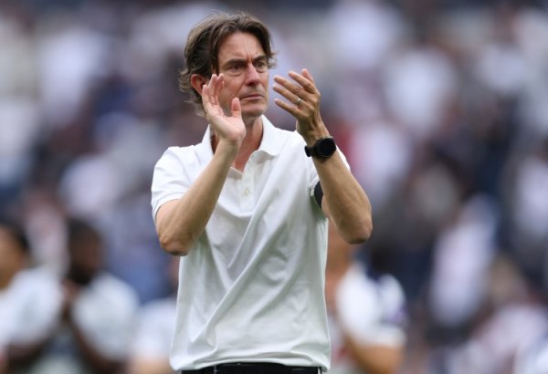 曼联近24场先进球的英超15胜8平1负，独一失利敌手主帅恰是弗兰克