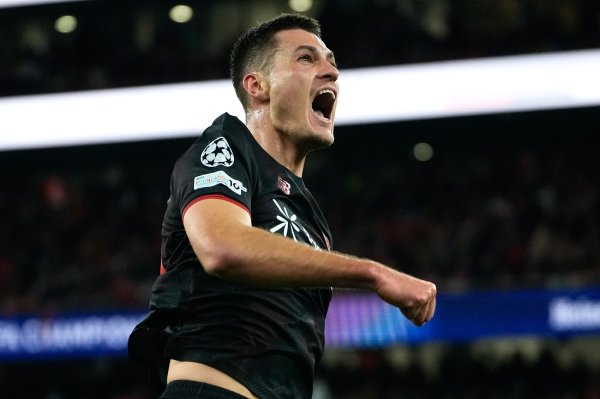 风卷残云，勒沃库森德甲历史第二次净胜敌手至少6球