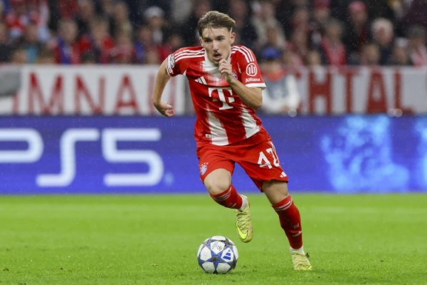 独闯龙潭！官方：卡尔vs布鲁日中路冲突宇宙波当选拜仁月最好进球