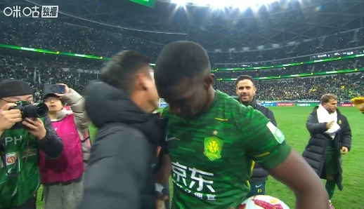 末轮反超！弓手榜：法比奥末轮大四喜28球夺金靴，瓦科27球第二